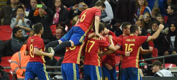 Gol de Isco con España
